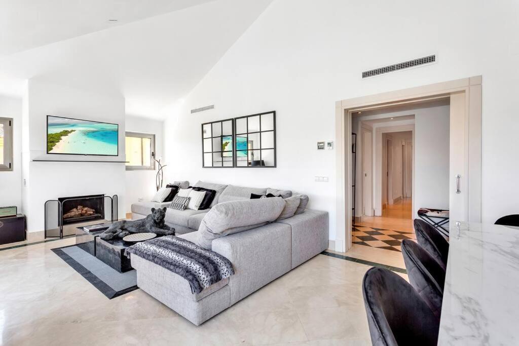 Yolo Spaces - Sotogrande Sea View Penthouse サン・ロケ エクステリア 写真