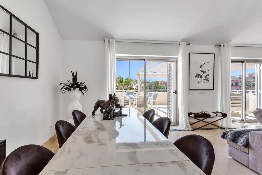 Yolo Spaces - Sotogrande Sea View Penthouse サン・ロケ エクステリア 写真