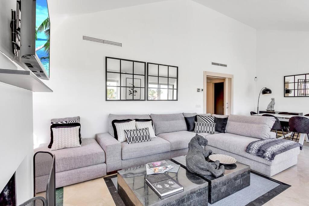 Yolo Spaces - Sotogrande Sea View Penthouse サン・ロケ エクステリア 写真