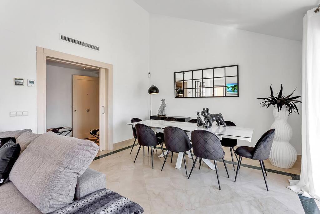 Yolo Spaces - Sotogrande Sea View Penthouse サン・ロケ エクステリア 写真