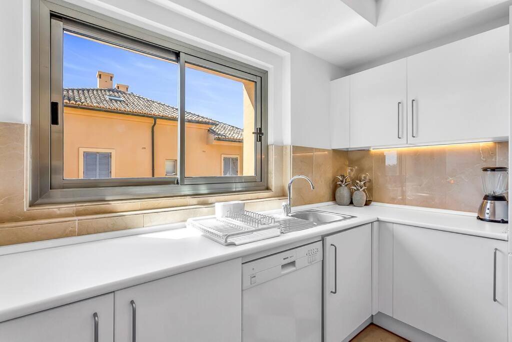 Yolo Spaces - Sotogrande Sea View Penthouse サン・ロケ エクステリア 写真