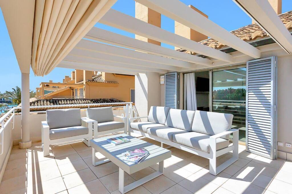 Yolo Spaces - Sotogrande Sea View Penthouse サン・ロケ エクステリア 写真